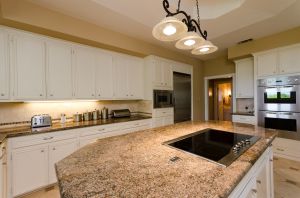 Kitchen2.jpg
