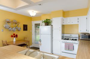 Kitchen1.jpg